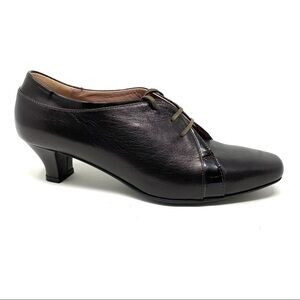 Beautifeel Fleur T. Moro patent leather retro lace up pump